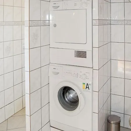 3 Bedroom Gorgeous In Сasa de vacaciones Blåvand
